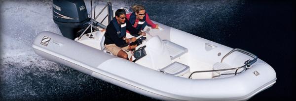 1521195959_l_zodiac_yachtline_deluxe_e.jpg - Cliquez pour voir l'agrandissement...